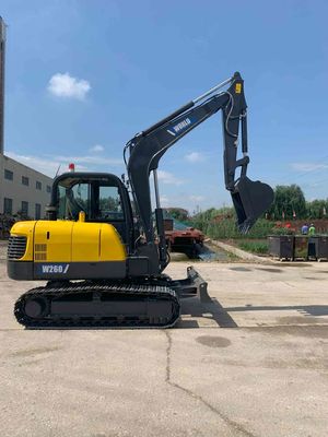 حفار صغير مجنزر 5.8 * 2.0 * 2.1 م كحد أقصى. نصف قطر الحفر 6.1 م مشابه لـ Komatsu PC60