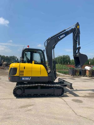 حفار صغير مجنزر 5.8 * 2.0 * 2.1 م كحد أقصى. نصف قطر الحفر 6.1 م مشابه لـ Komatsu PC60