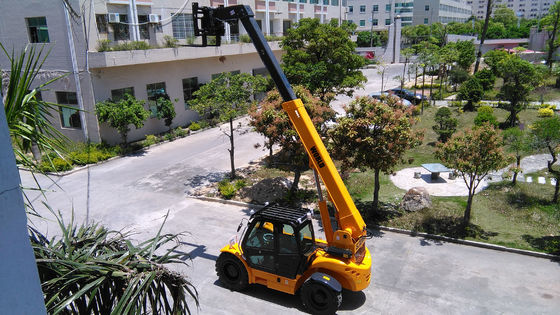 3T 4T ديزل تلسكوبي رافعة شوكية أربع عجلات التوجيه 7m 14m Telehandler