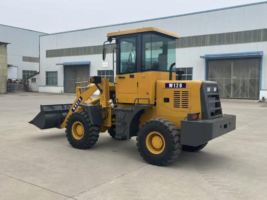 لودر دلو صغير قوي بمحرك بقوة 33 كيلو واط/2400 دورة في الدقيقة و خلوص أرضي أدنى يبلغ 267 ملم